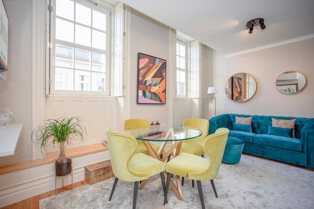 Liiiving In Porto - Cedofeita Charming Apartment Bagian luar foto