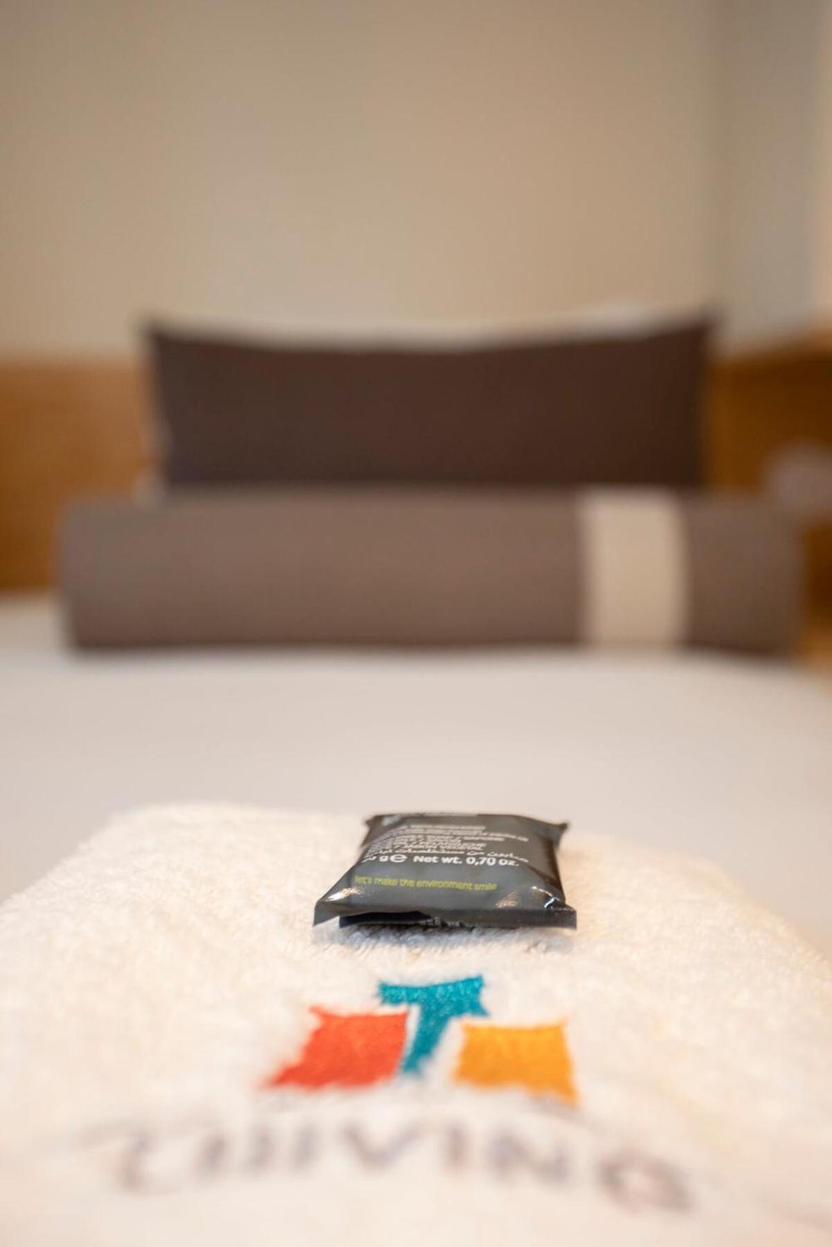 Liiiving In Porto - Cedofeita Charming Apartment Bagian luar foto